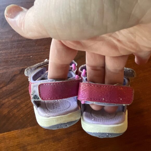 See Kai Run Pink & Gold Metallic Fisherman Sandals Runners Sz 4 - Picture 6 of 7